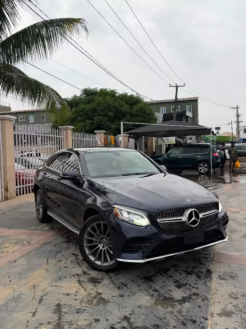 Mercedes-Benz GLC 300   - 2018