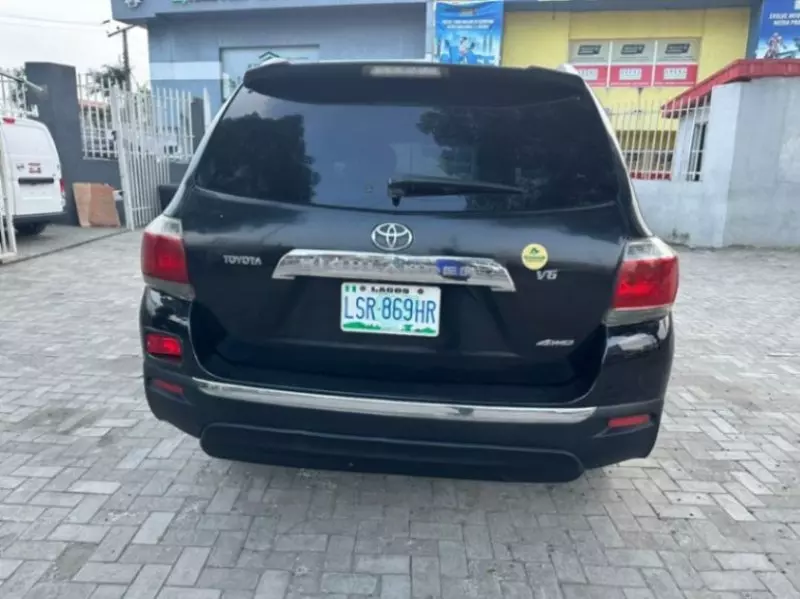 Toyota Highlander   - 2009