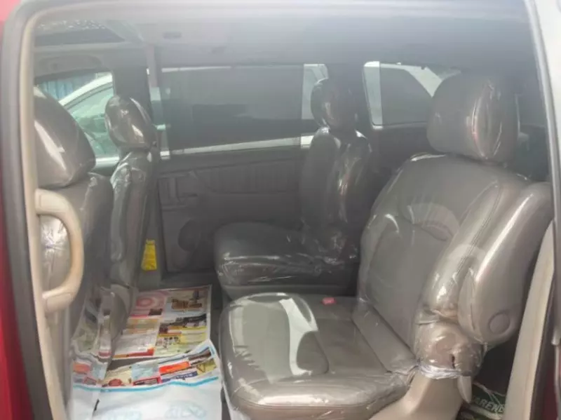 TOYOTA Sienna   - 2010