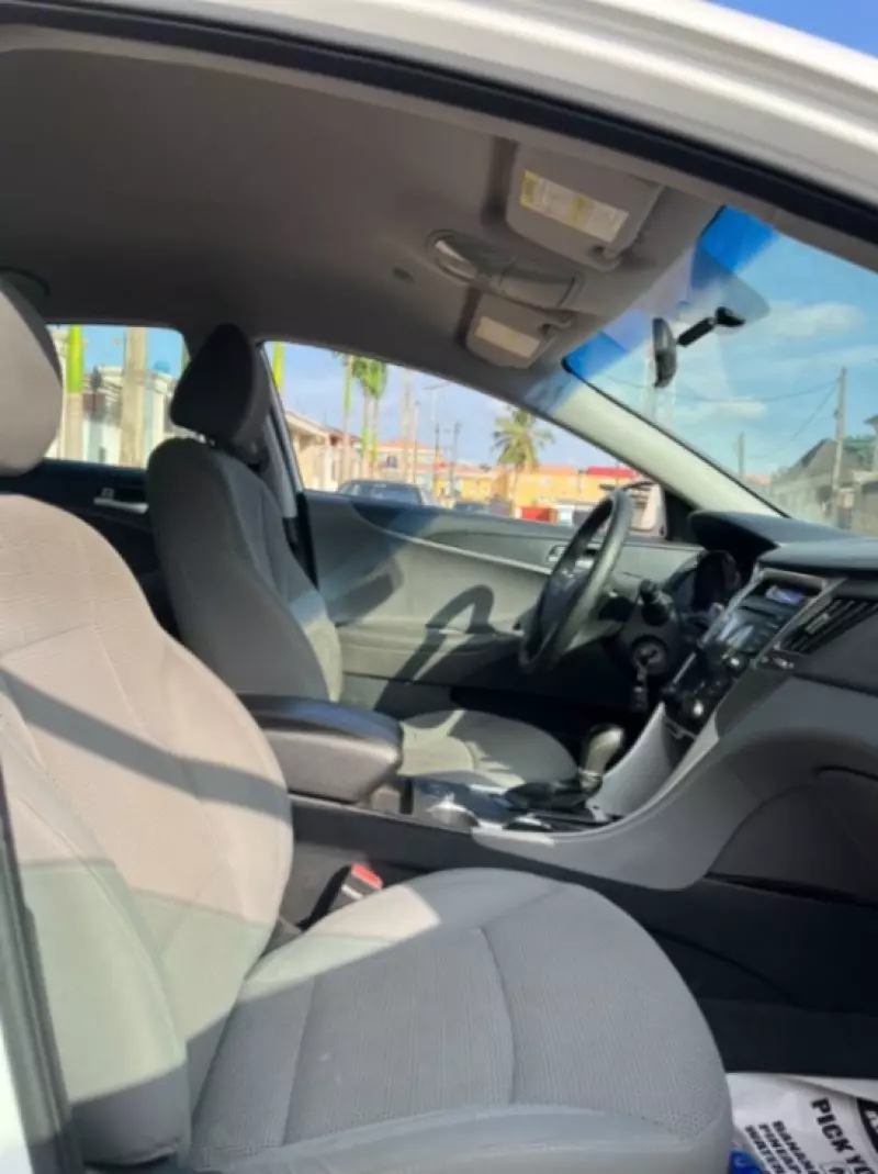 Hyundai SONATA 2,0L BVA GL   - 2013