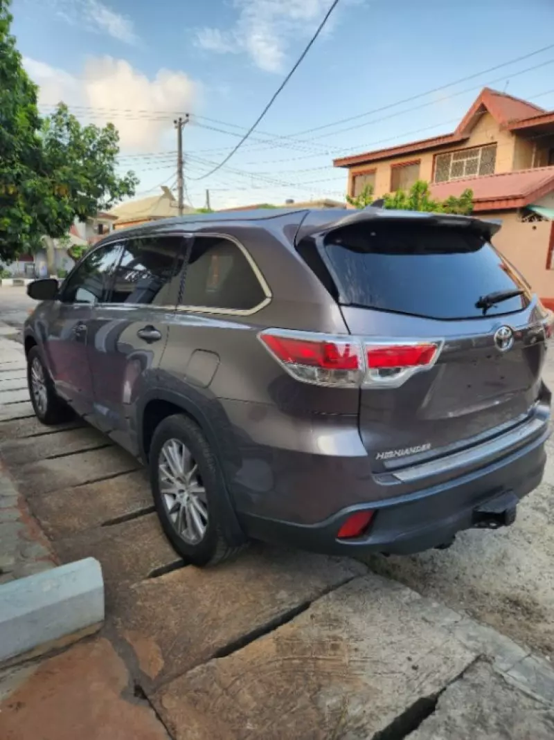 TOYOTA Highlander   - 2015