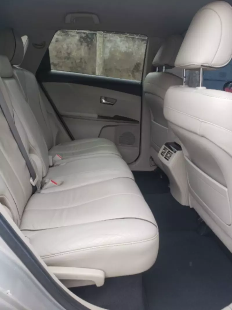 TOYOTA Venza   - 2013