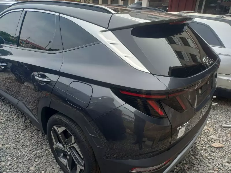 Hyundai Tucson   - 2021
