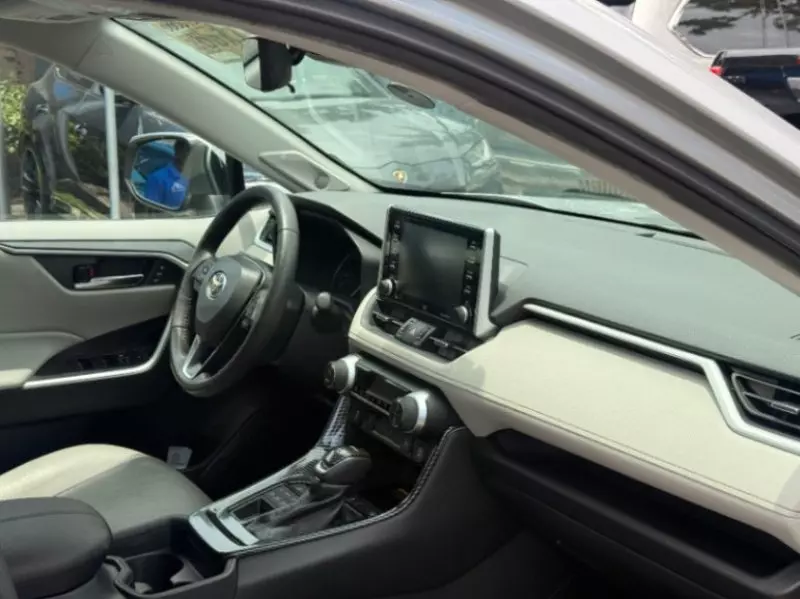 TOYOTA RAV 4   - 2021