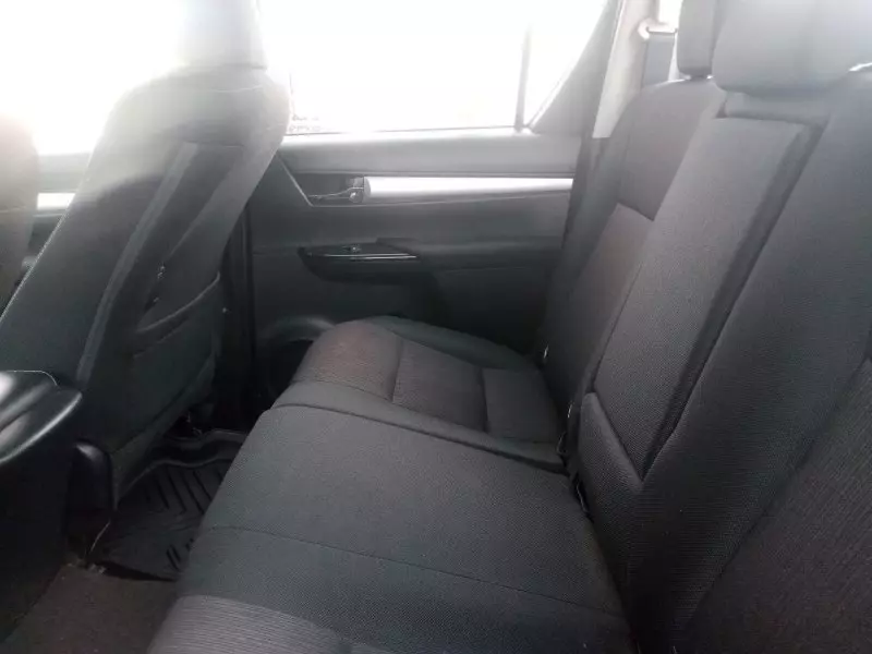 Toyota Hilux   - 2016