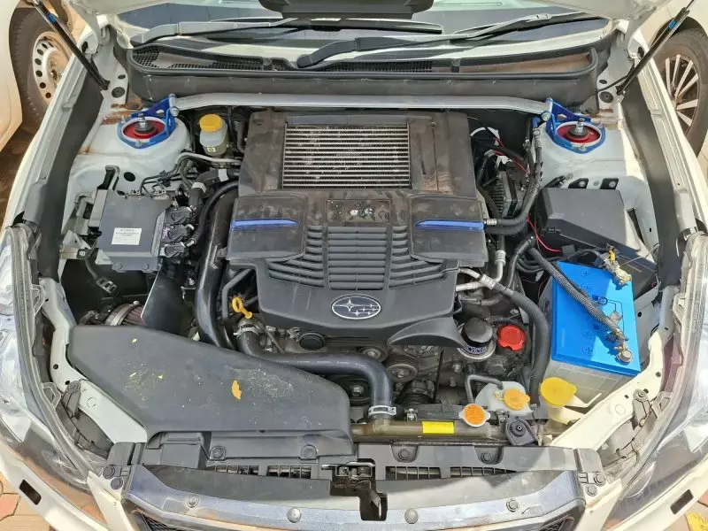 Subaru Legacy   - 2012