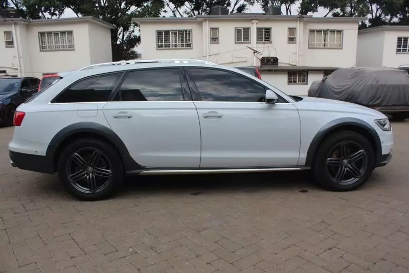 Audi A6 Allroad   - 2013