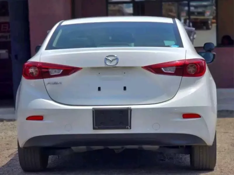 Mazda Axela    - 2018
