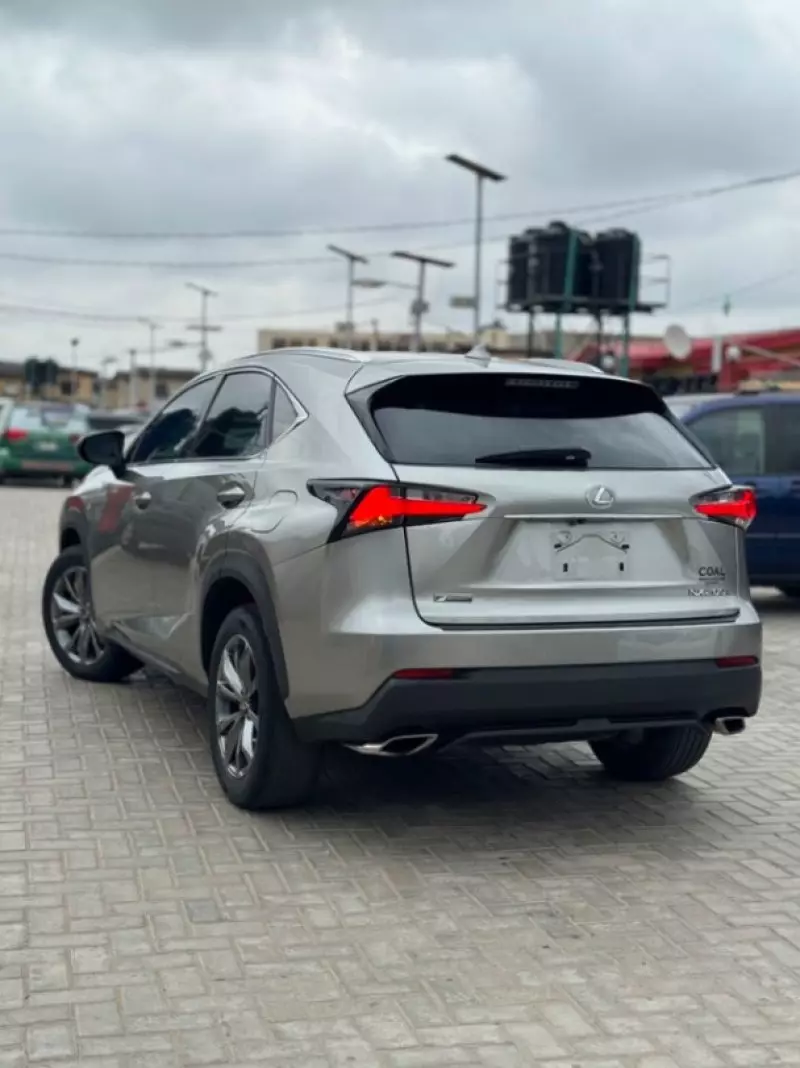 Lexus NX 200T   - 2017