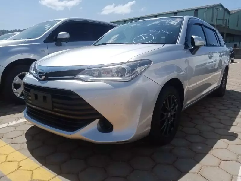 Toyota Fielder    - 2016