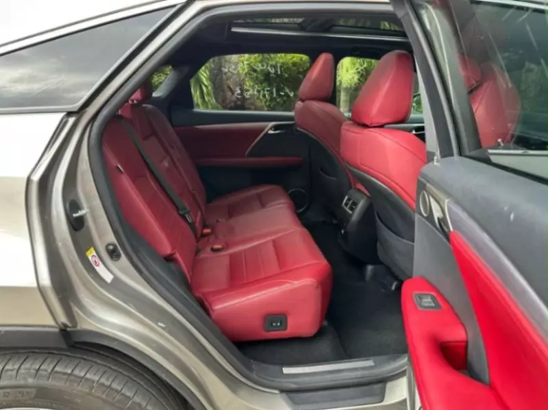 Lexus RX   - 2019