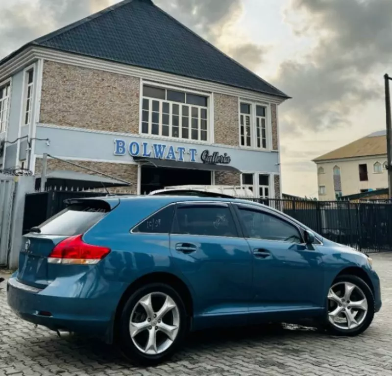 TOYOTA Venza - 2009