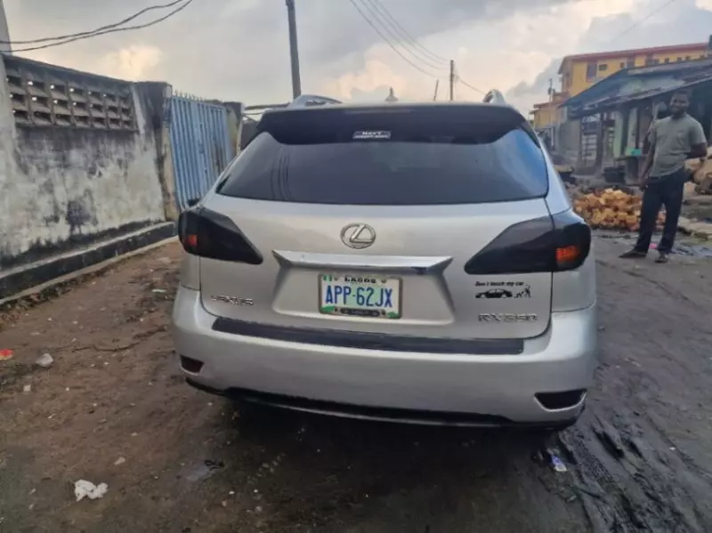 Lexus RX   - 2010
