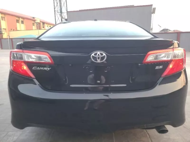 Toyota Camry - 2014