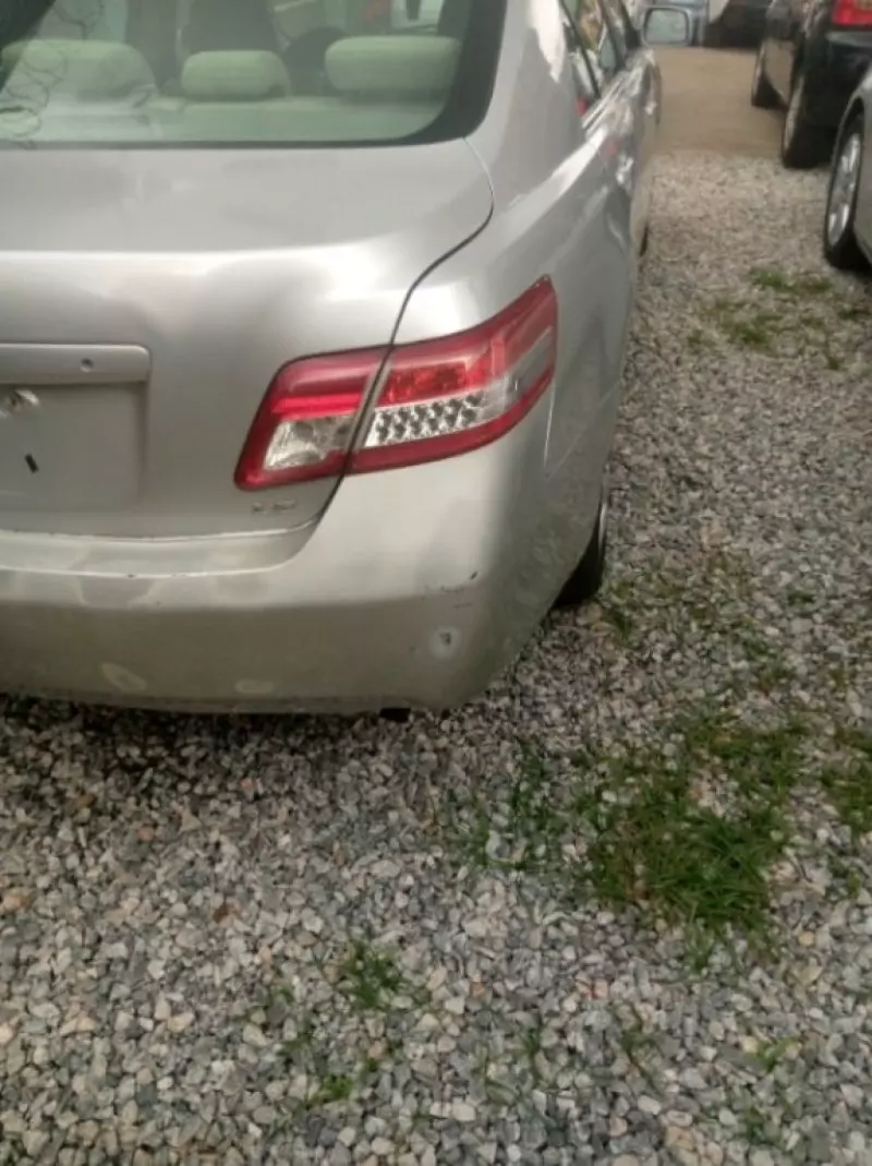 Toyota Camry   - 2011