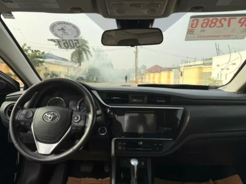 TOYOTA Corolla   - 2019