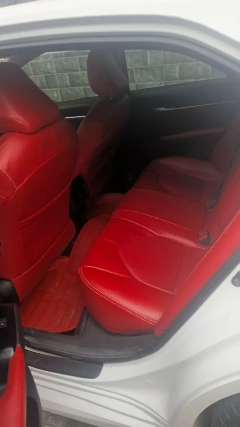 TOYOTA Camry   - 2018