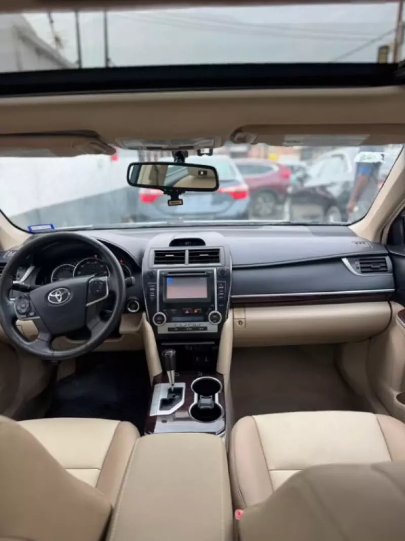 TOYOTA Camry   - 2014