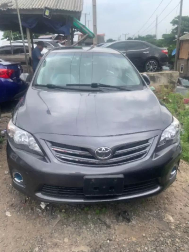 Toyota Corolla   - 2013