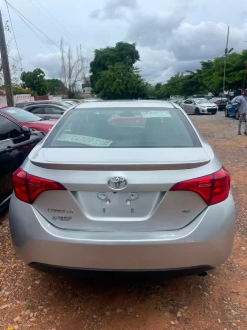 Toyota Corolla   - 2019