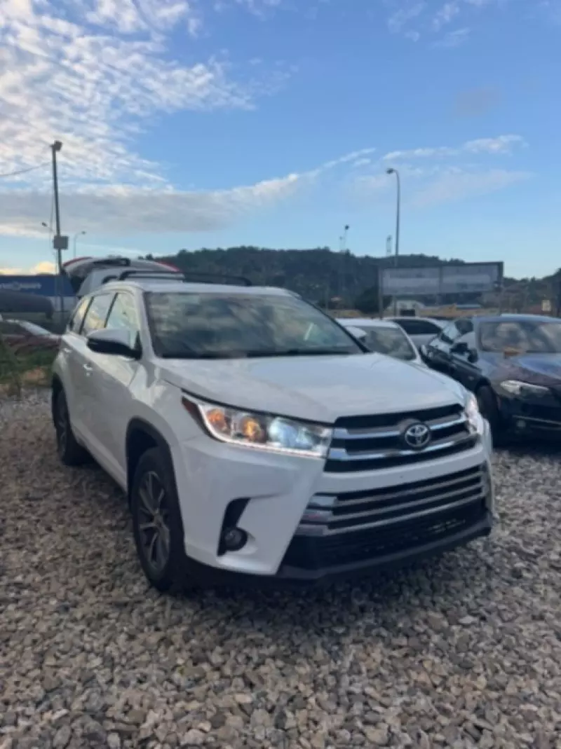 TOYOTA Highlander   - 2017