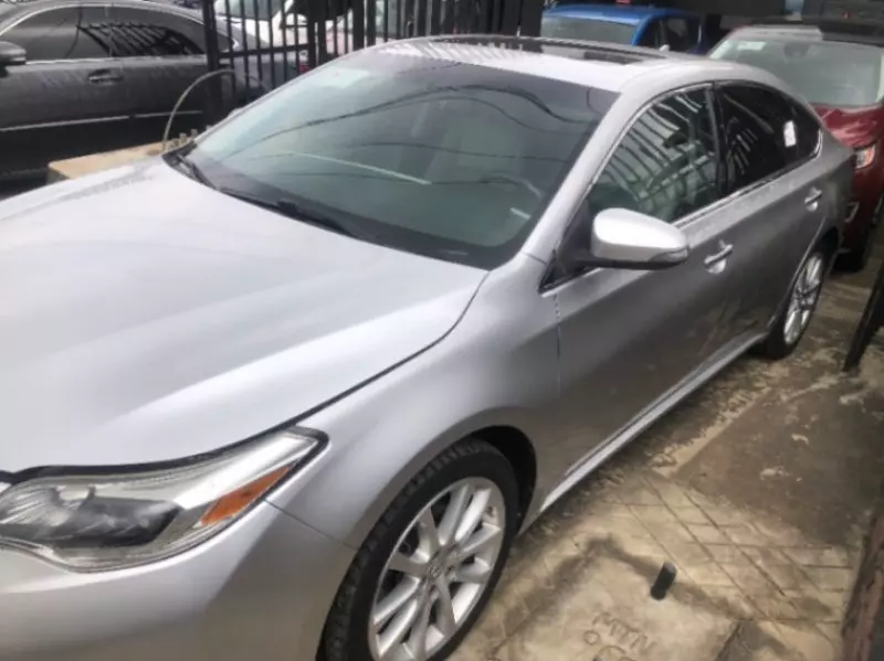 TOYOTA Avalon - 2013