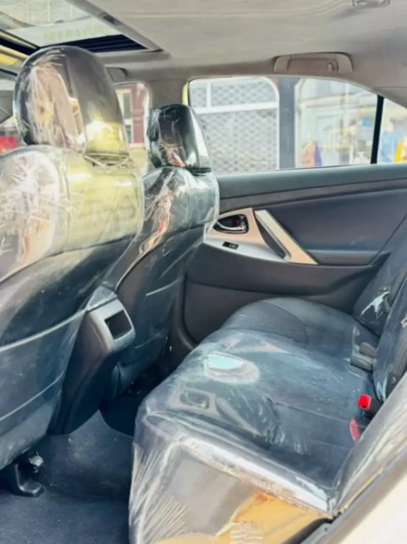 Toyota Camry   - 2011