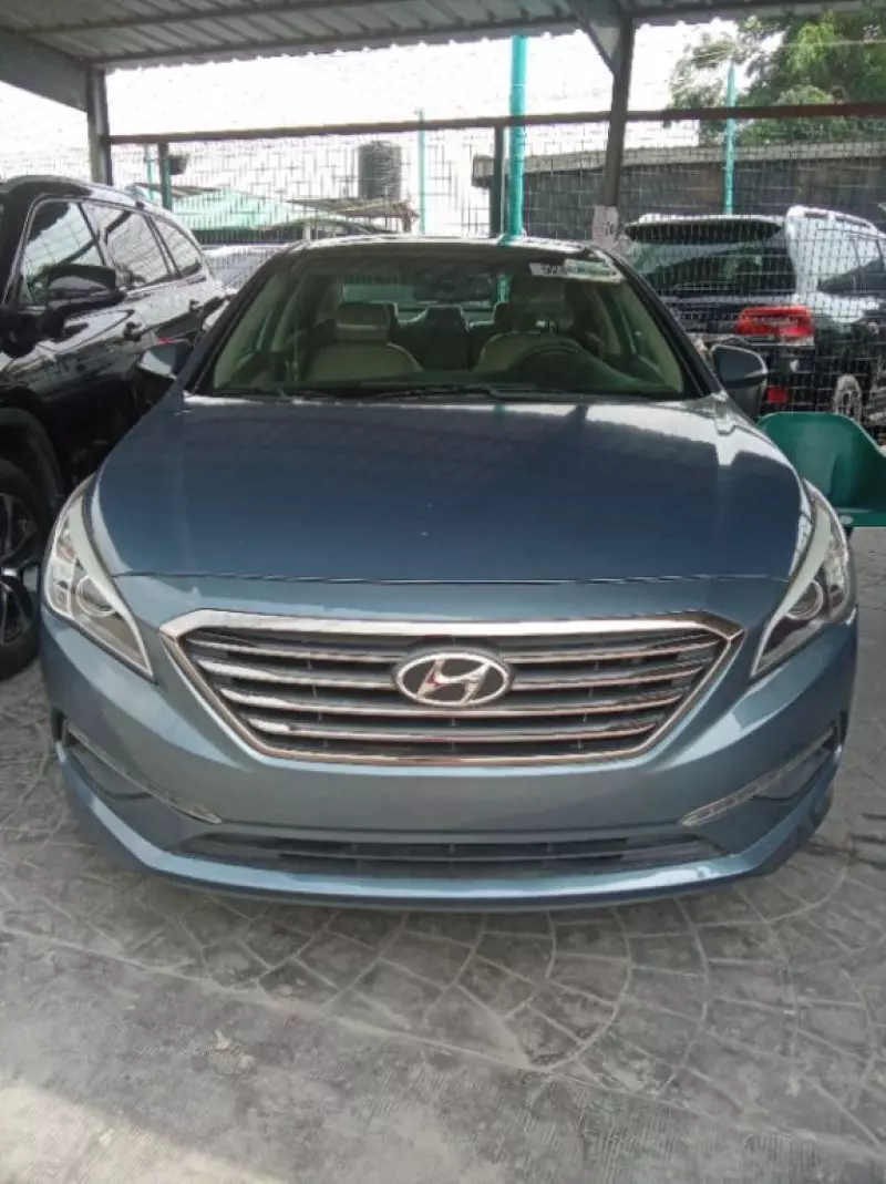 Hyundai Sonata   - 2015