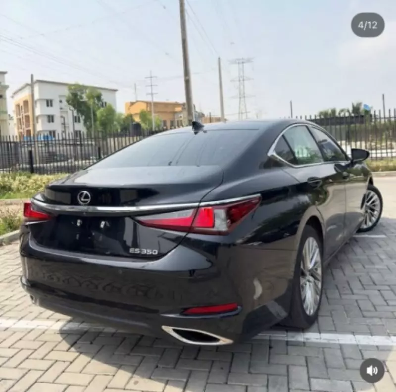 Lexus ES 350   - 2019
