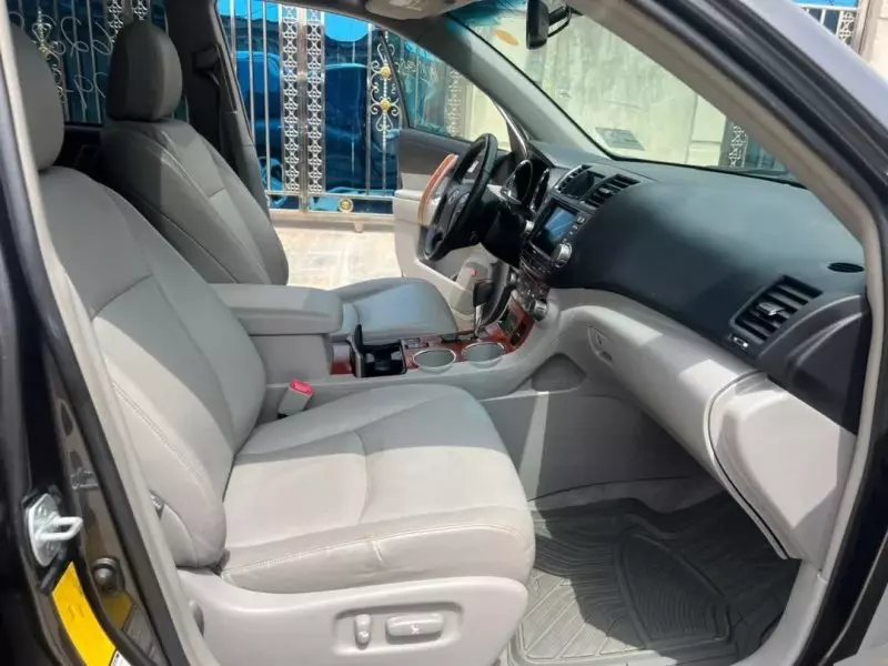 Toyota Highlander   - 2008
