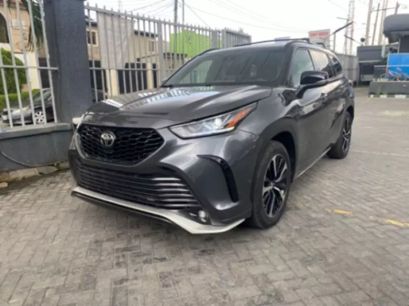 Toyota RAV 4   - 2015