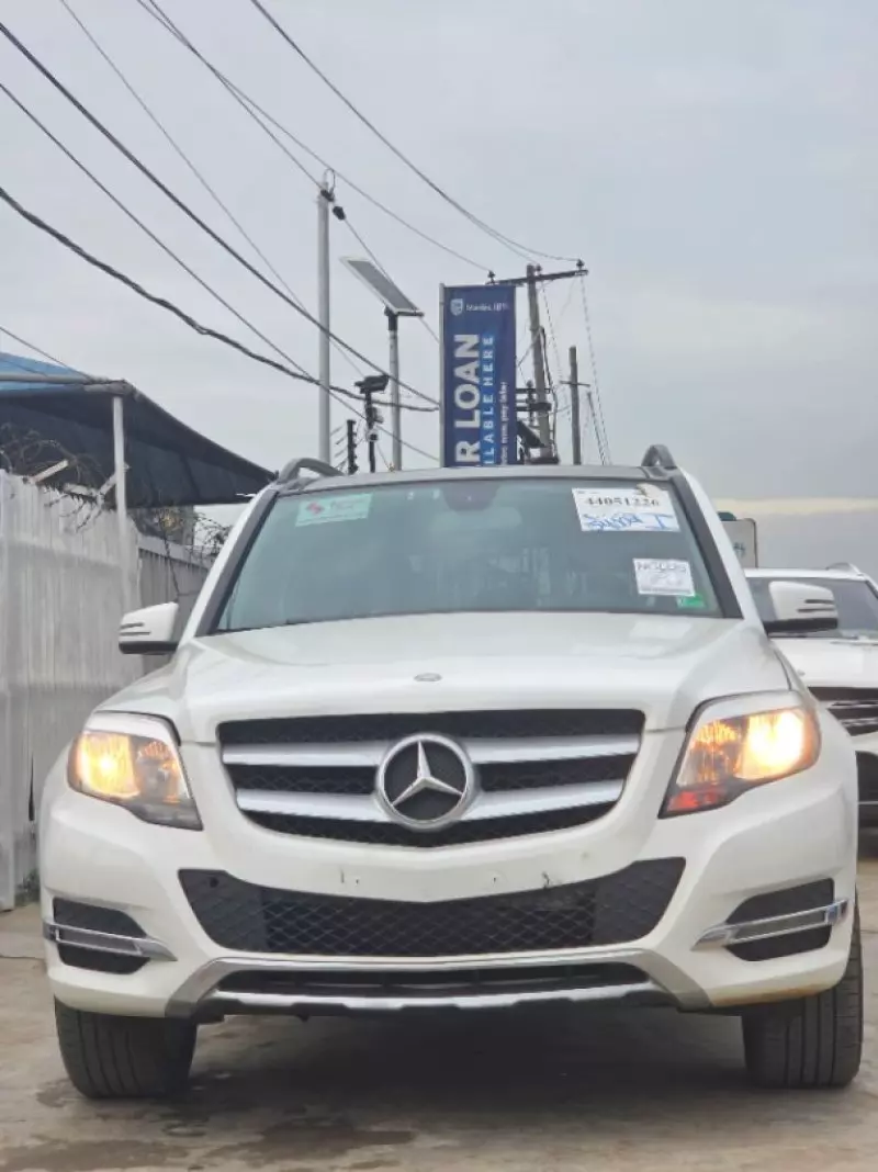 Mercedes-Benz GLK 350   - 2015