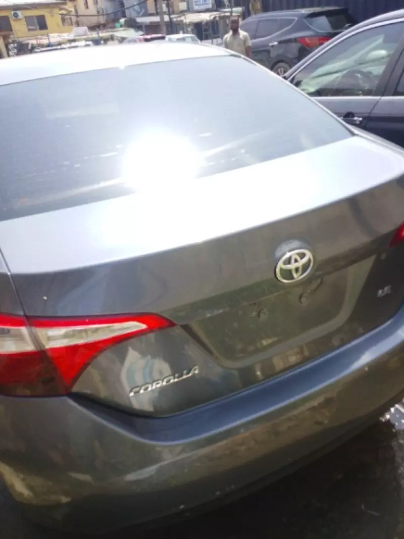 Toyota Corolla   - 2016
