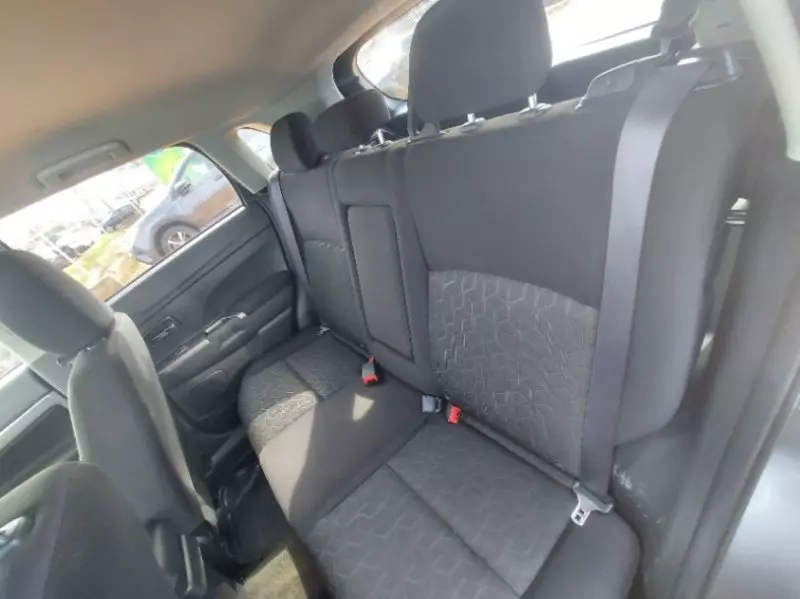 Mitsubishi Outlander Sport   - 2021