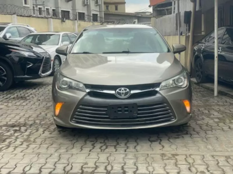 Toyota Camry   - 2015
