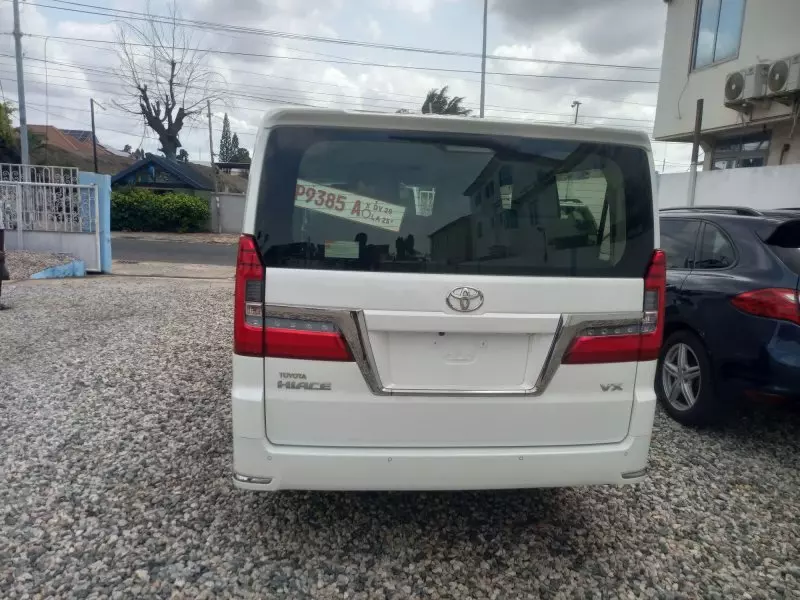 Toyota Hiace   - 2023