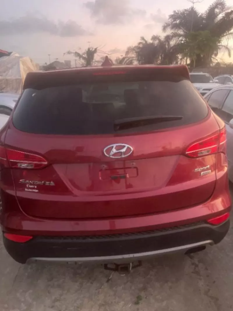 Hyundai Santa Fe Sport   - 2016
