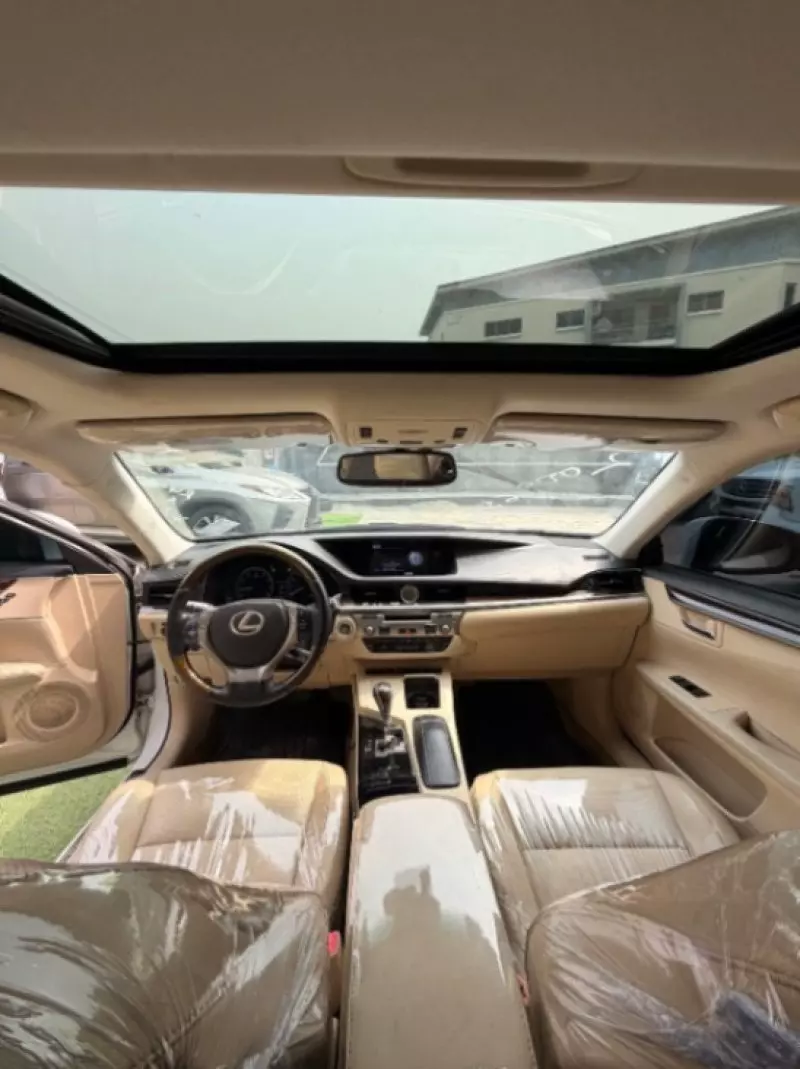 Lexus ES 350   - 2014