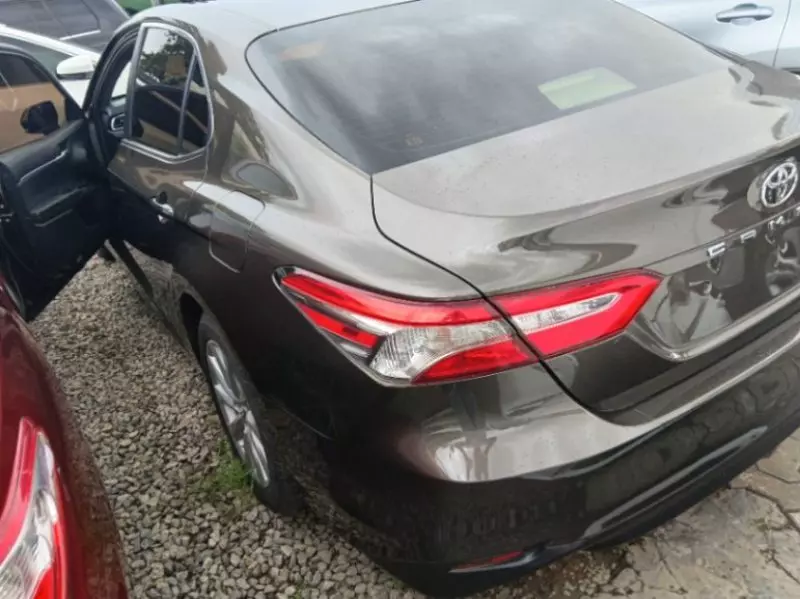TOYOTA Camry   - 2018