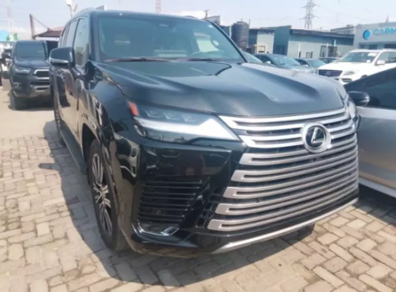 Lexus LX   - 2025
