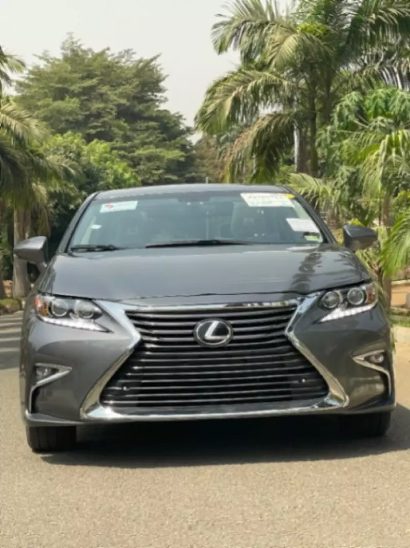 Lexus ES 350   - 2015