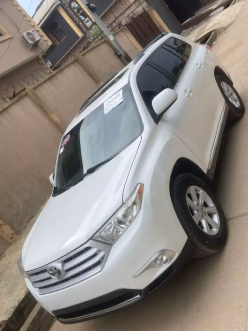 TOYOTA Highlander   - 2012