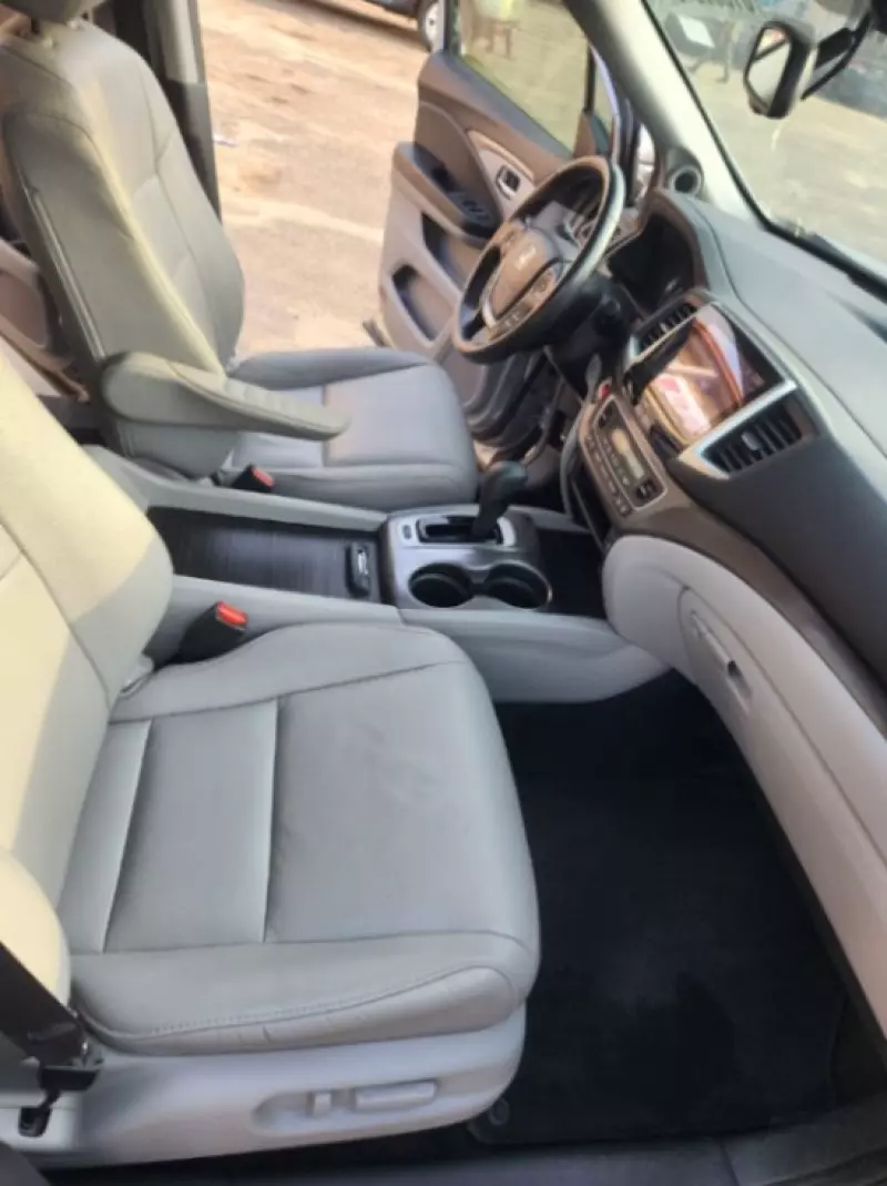 Honda Pilot   - 2017