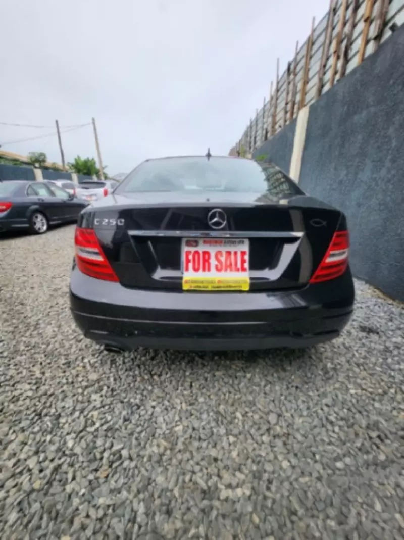 Mercedes-Benz C-Class   - 2012