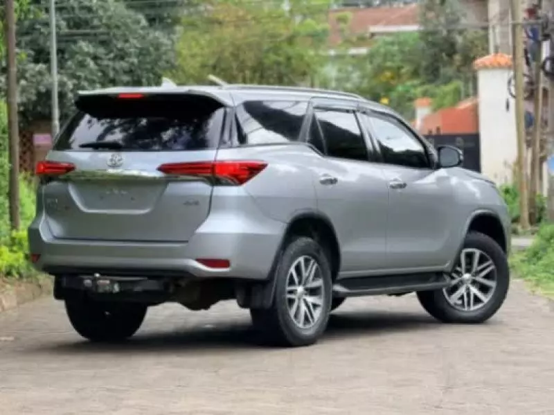 Toyota Fortuner   - 2017