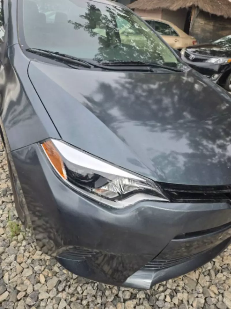Toyota Corolla   - 2016
