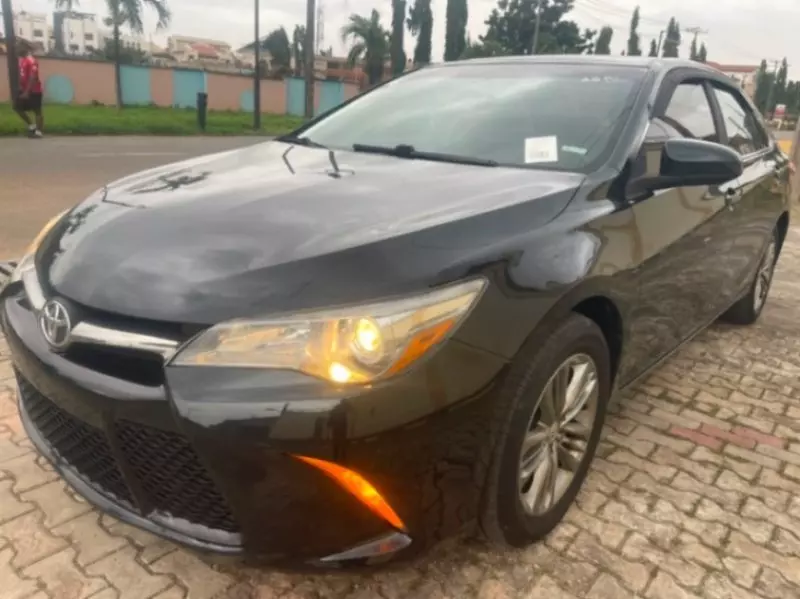 TOYOTA Camry   - 2016