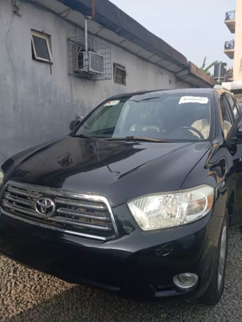 Toyota Highlander   - 2008