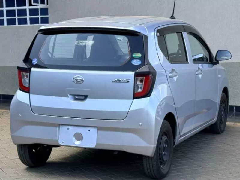 Daihatsu Mira    - 2018