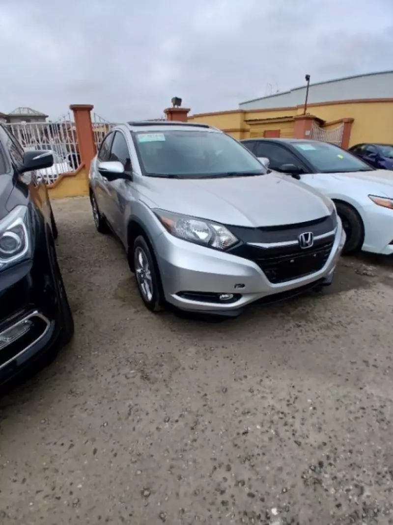 Honda HR-V   - 2016